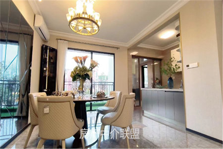 龙脉江南世家3室2厅1卫49.8万70m2精装出售